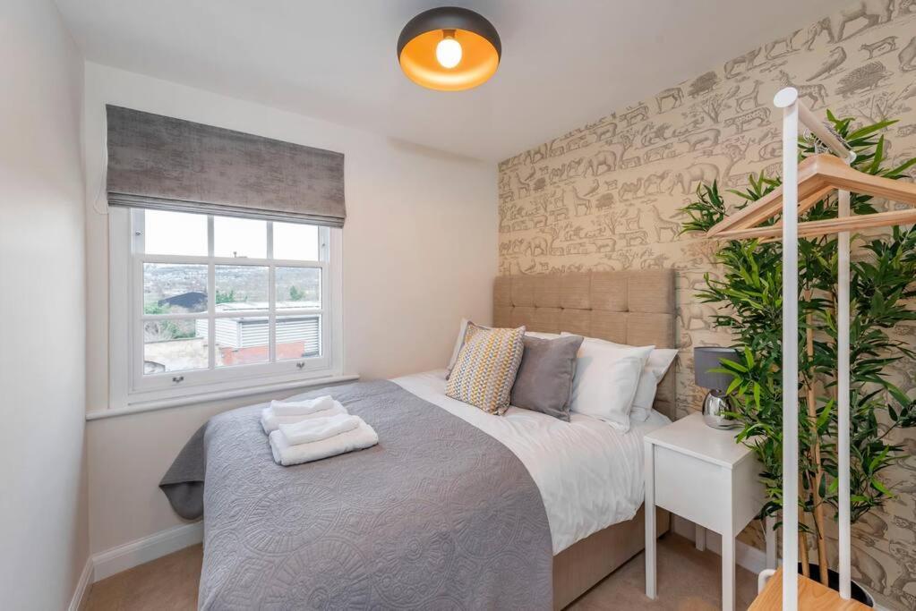 バース Fantastic 3-Bed House With Parkingヴィラ エクステリア 写真