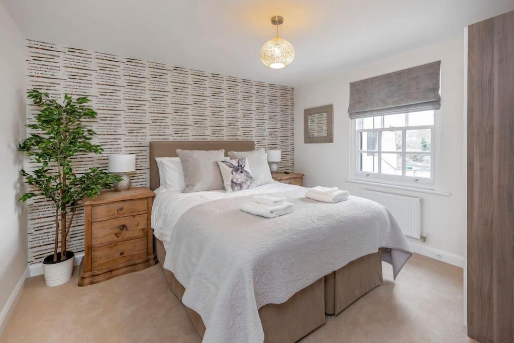 バース Fantastic 3-Bed House With Parkingヴィラ エクステリア 写真